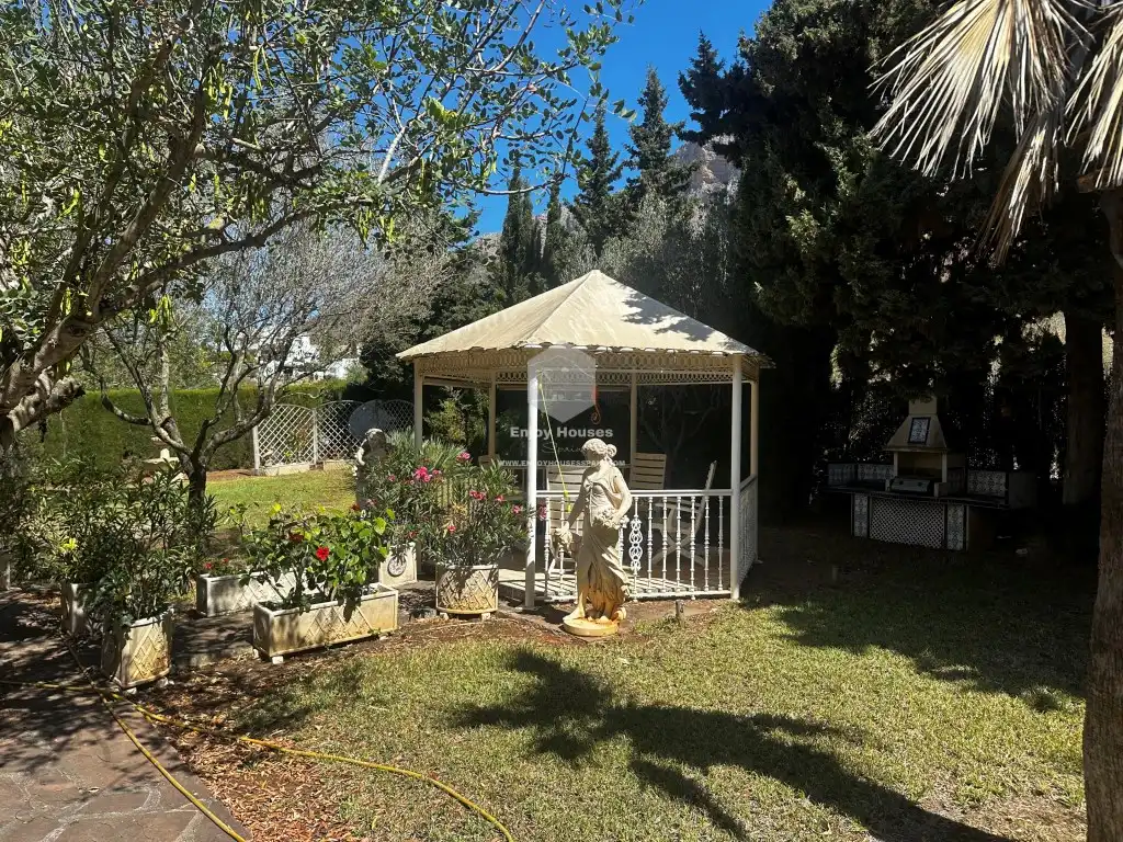 Houses for sale in Montgó - Ermita