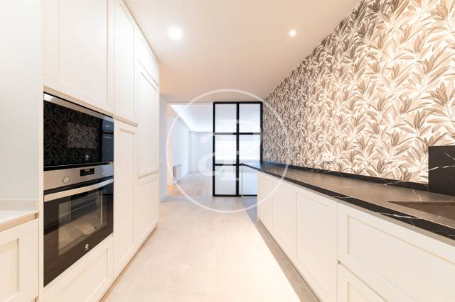 Piso en Venta en C. del Conde de Cartagena en Niño Jesús