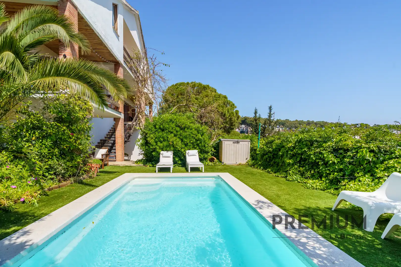 Exterior view of Houses for sale in Castelldefels  with Heating, Storage room and Swimming Pool