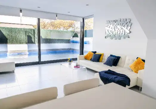 Sala d'estar de Casa o xalet de lloguer en San Pedro del Pinatar amb Aire condicionat, Terrassa i Piscina