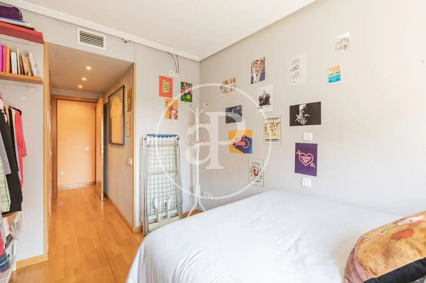 Habitación de Piso en venta en Madrid con Aire acondicionado, Calefacción y Jardín privado