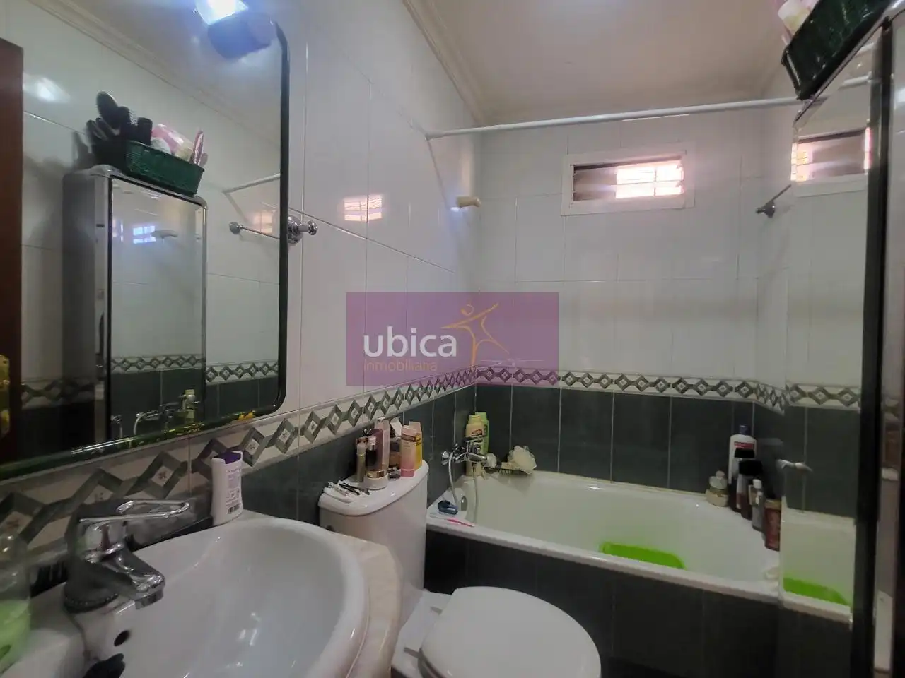 Bathroom of Detached homes for sale in Vigo   with Parquet flooring and Terrace