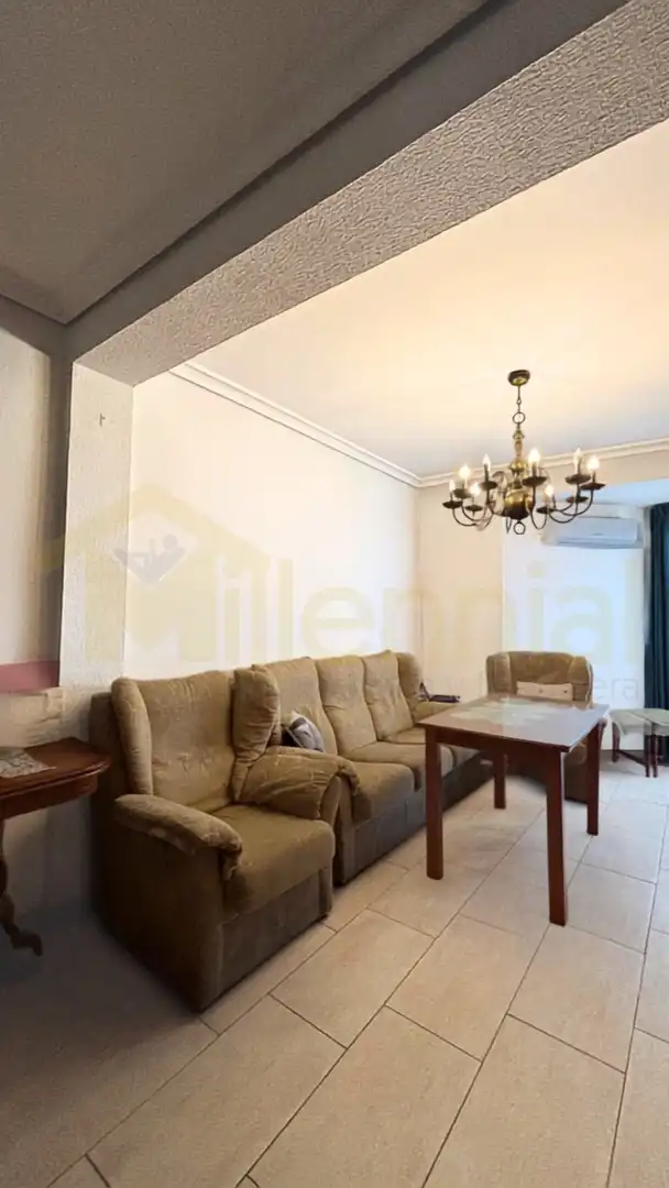 Sala d'estar de Pis en venda en Sevilla amb Aire condicionat i Traster