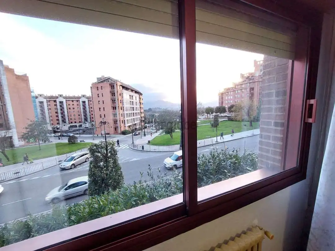 Exterior view of Flat for rent in Oviedo   with Heating