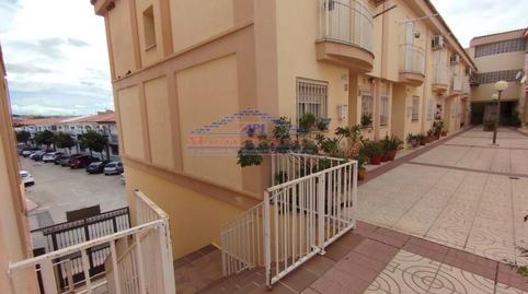 Foto 4 de Casa adosada en venda a Avenida Doctor Juan Reyes, 35, La Zarzuela - San José - Belén, Jaén