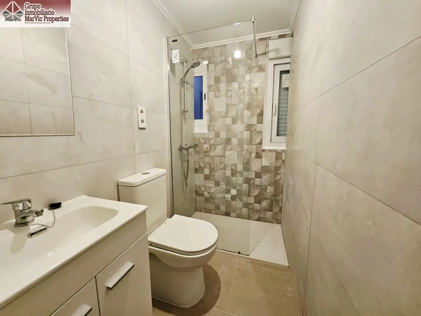 Baño de Piso en venta en Benidorm con Balcón