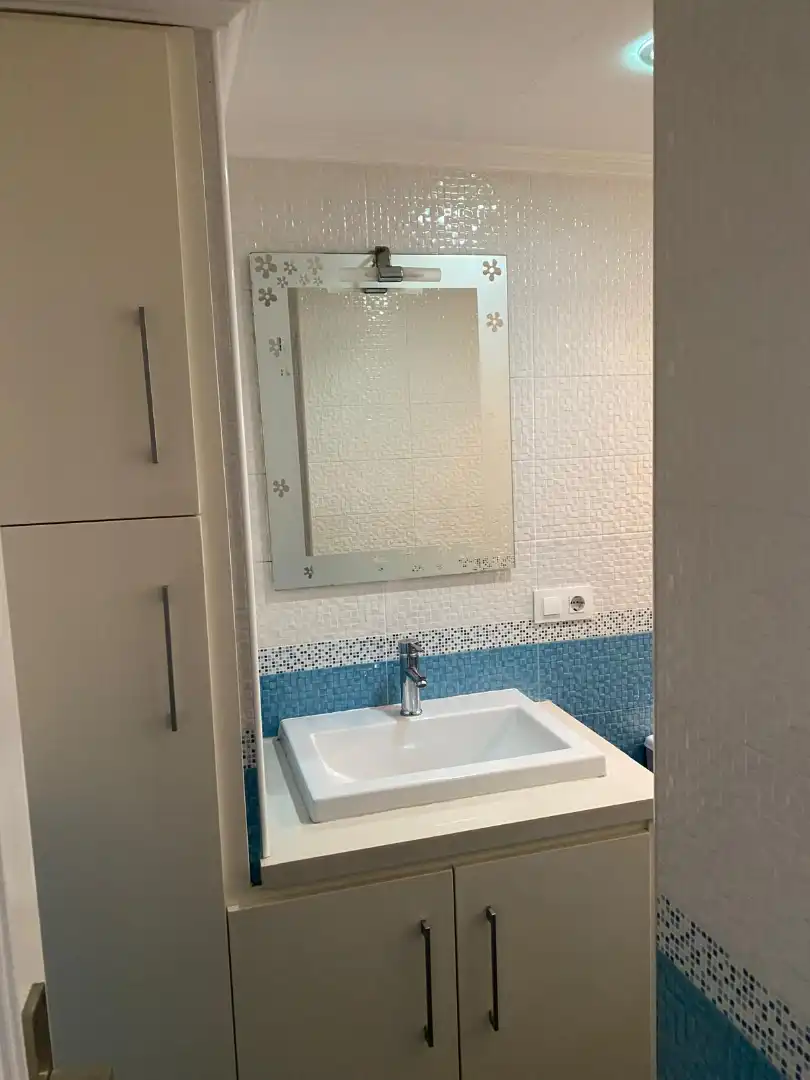 Bathroom of Duplexes for rent in Dos Hermanas  with Air Conditioner and Pets allowed