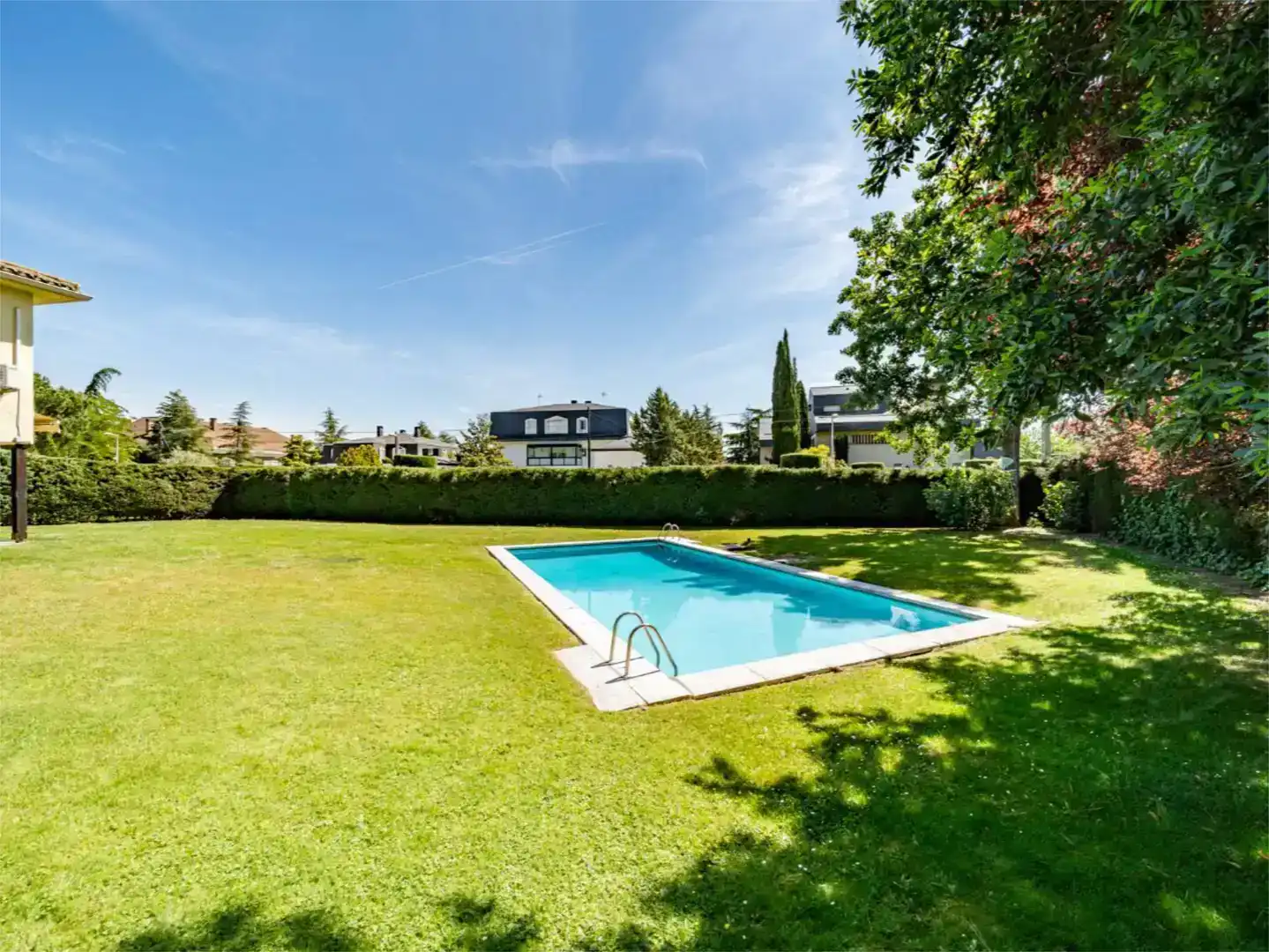 Piscina de Casa o xalet en venda en Pozuelo de Alarcón amb Aire condicionat i Piscina