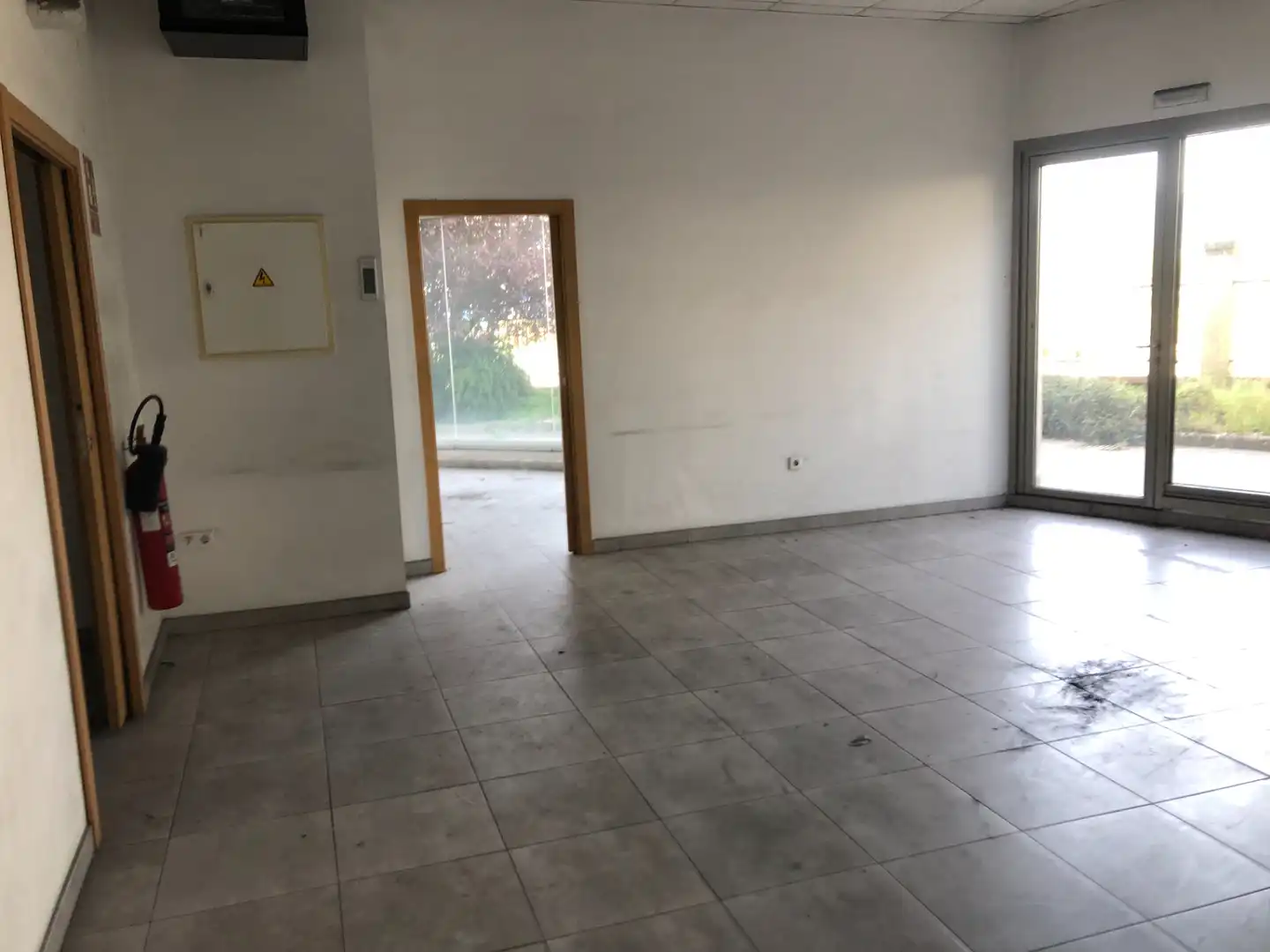 Nau industrial en venda en O Porriño   amb Alarma
