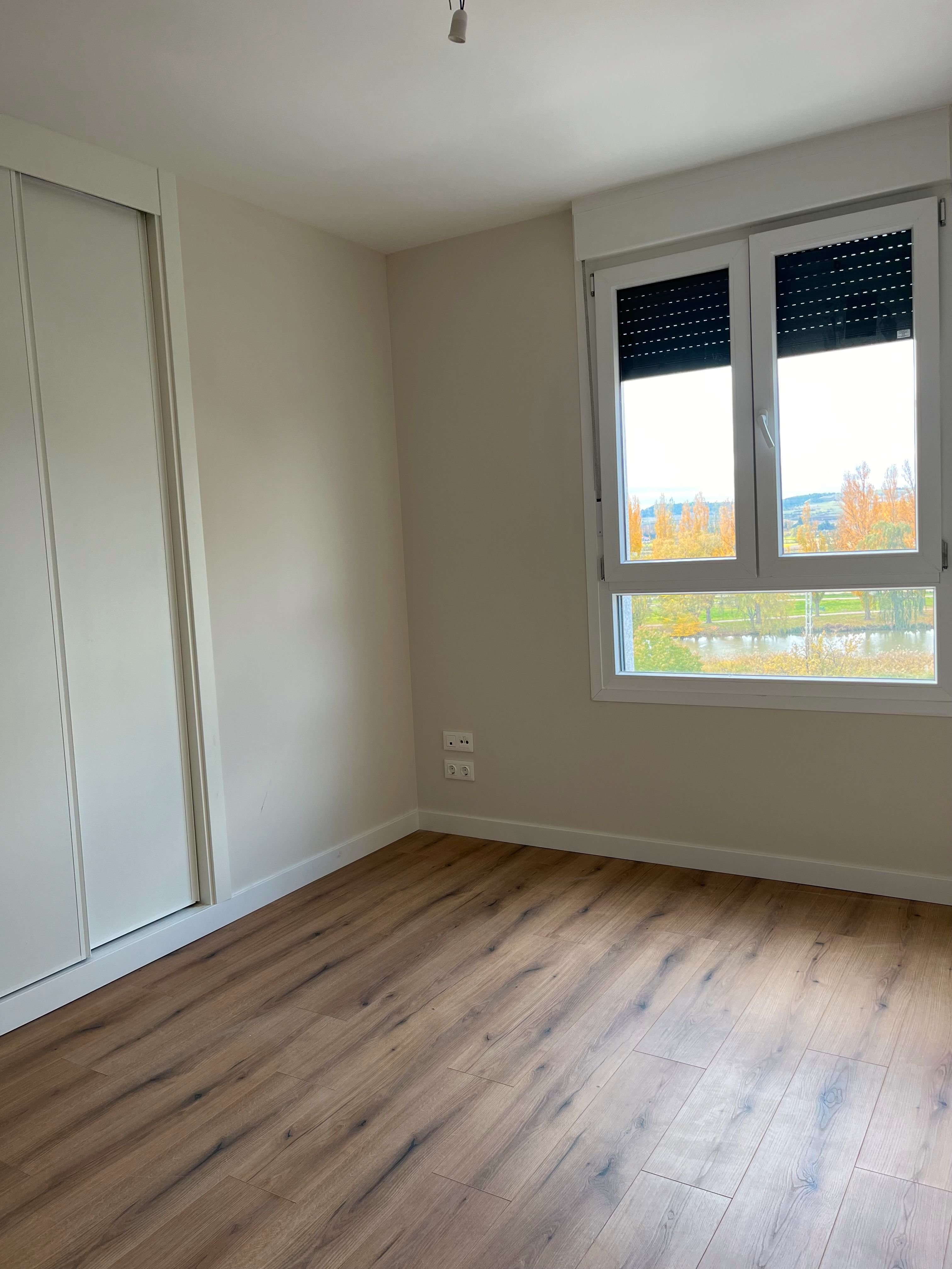 Bedroom of Flat for sale in Palencia Capital  with Storage room and Community pool