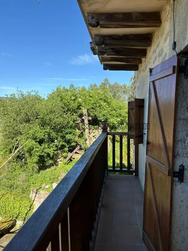 Terrasse von Country house zum Verkauf in Ayala / Aiara mit Heizung