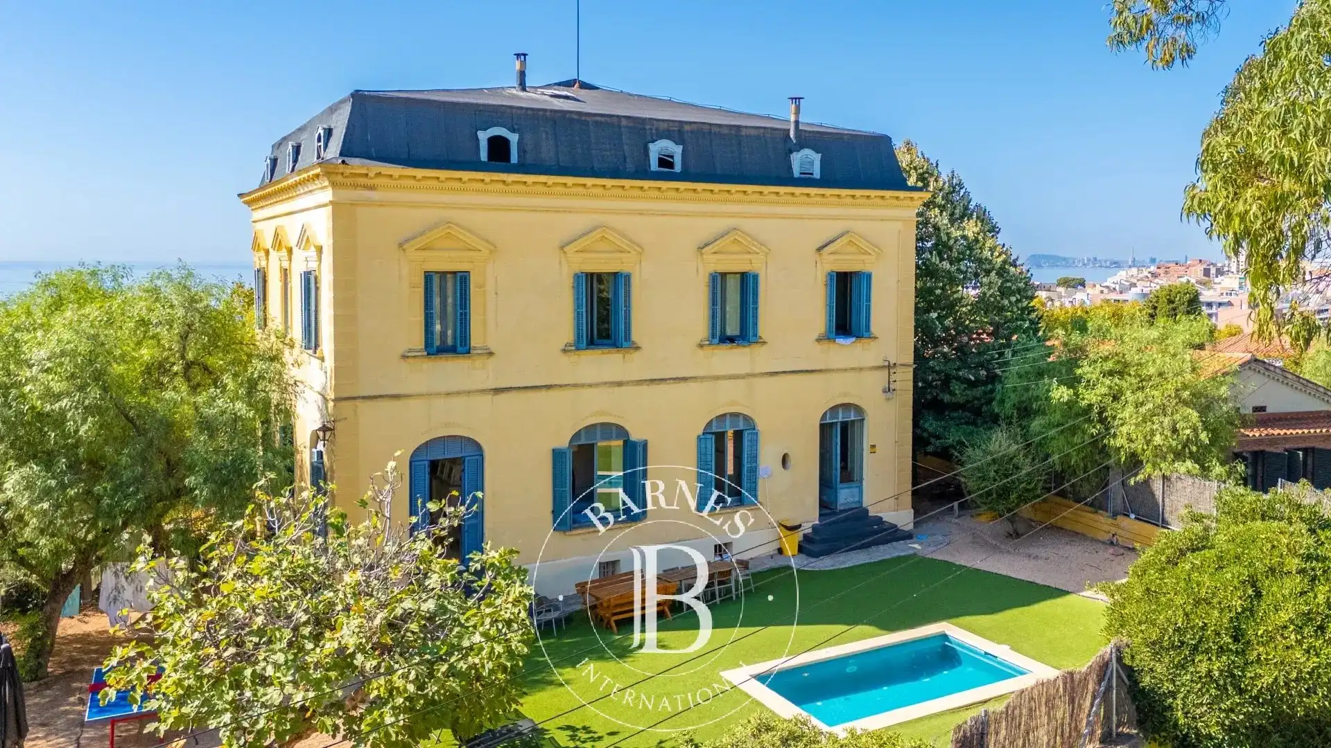 Casa amb piscina en venda a Califòrnia - Santa Madrona