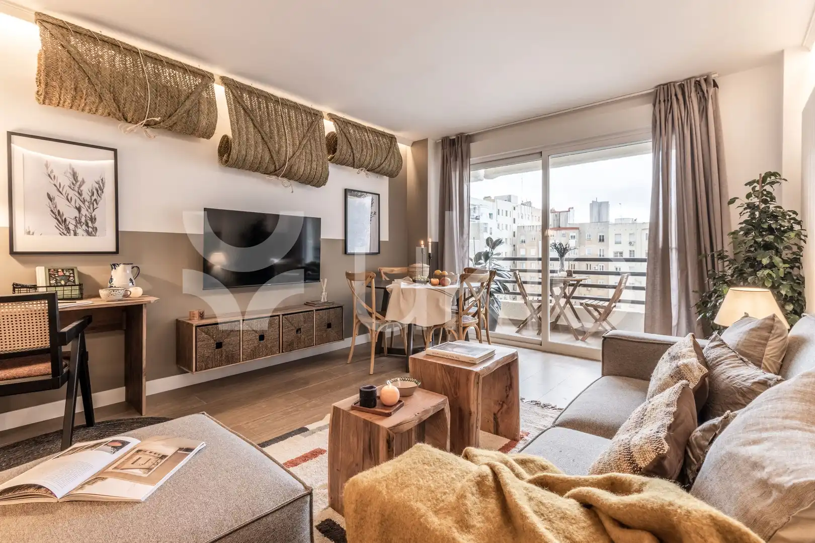 Living room of Apartments for rent in Madrid  with Air Conditioner, Furnished and Washing machine