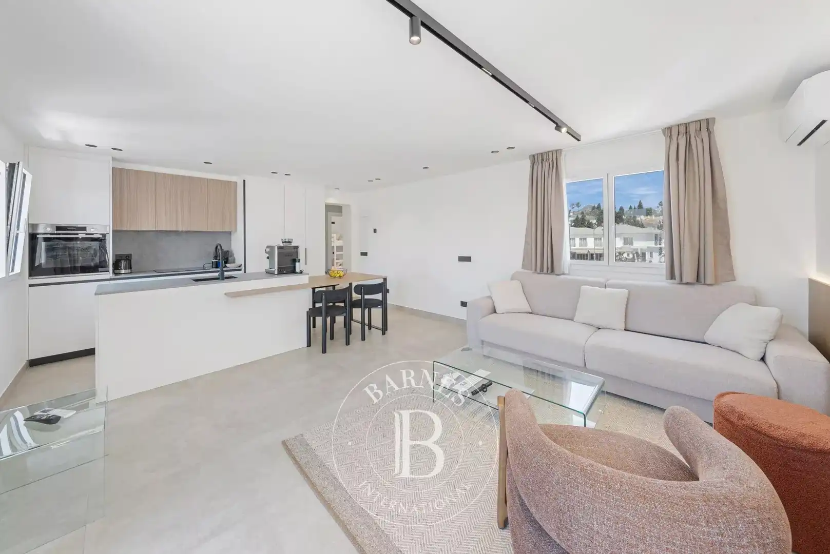 Vista exterior de Piso en venta en Estepona con Aire acondicionado, Calefacción y Terraza