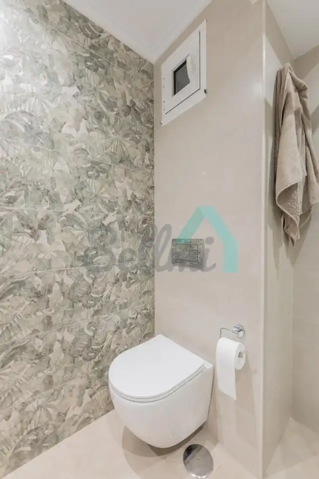 Flat for rent in Del General Elorza, Milán - Pumarín