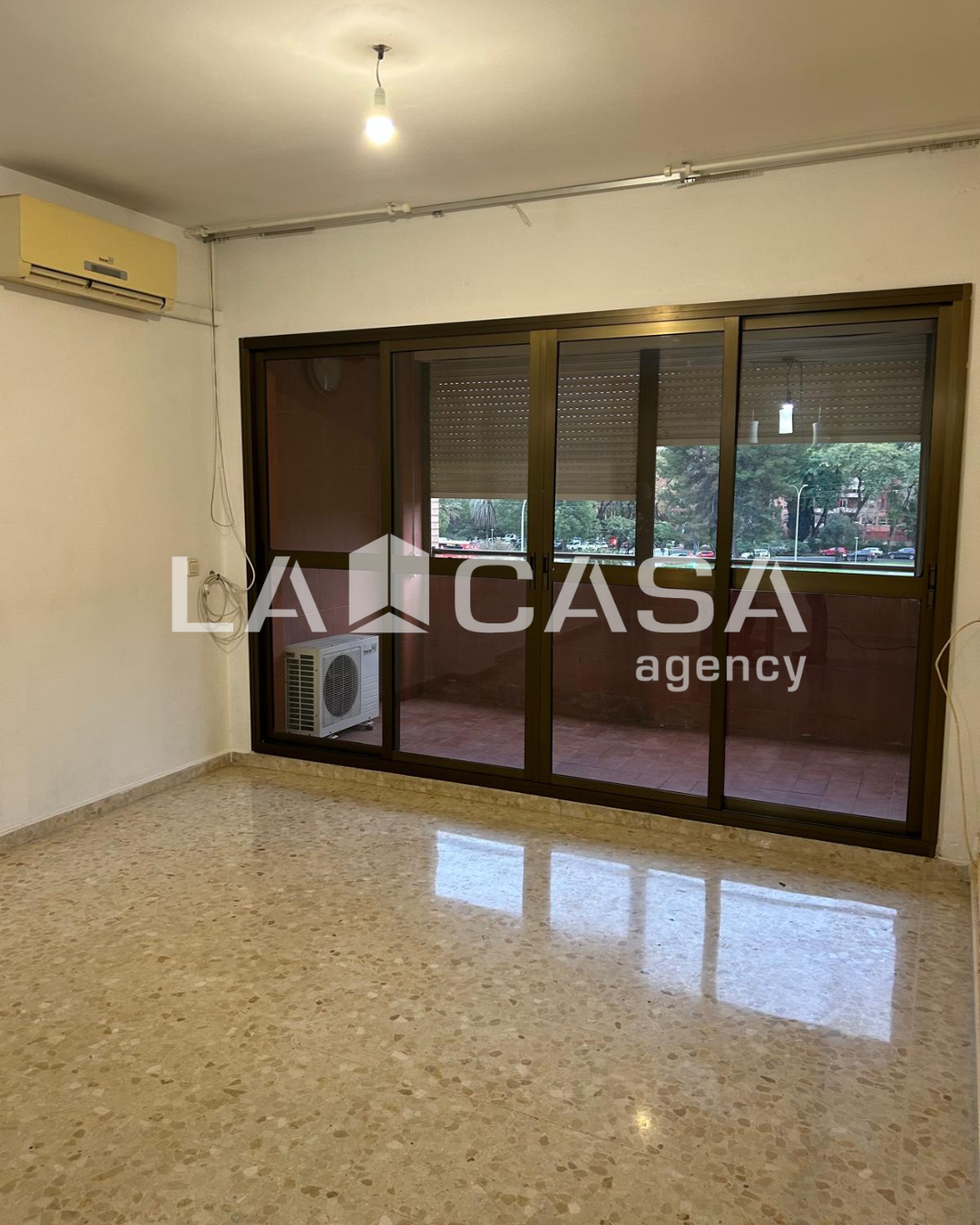Piso en venta en  Sevilla Capital con Terraza