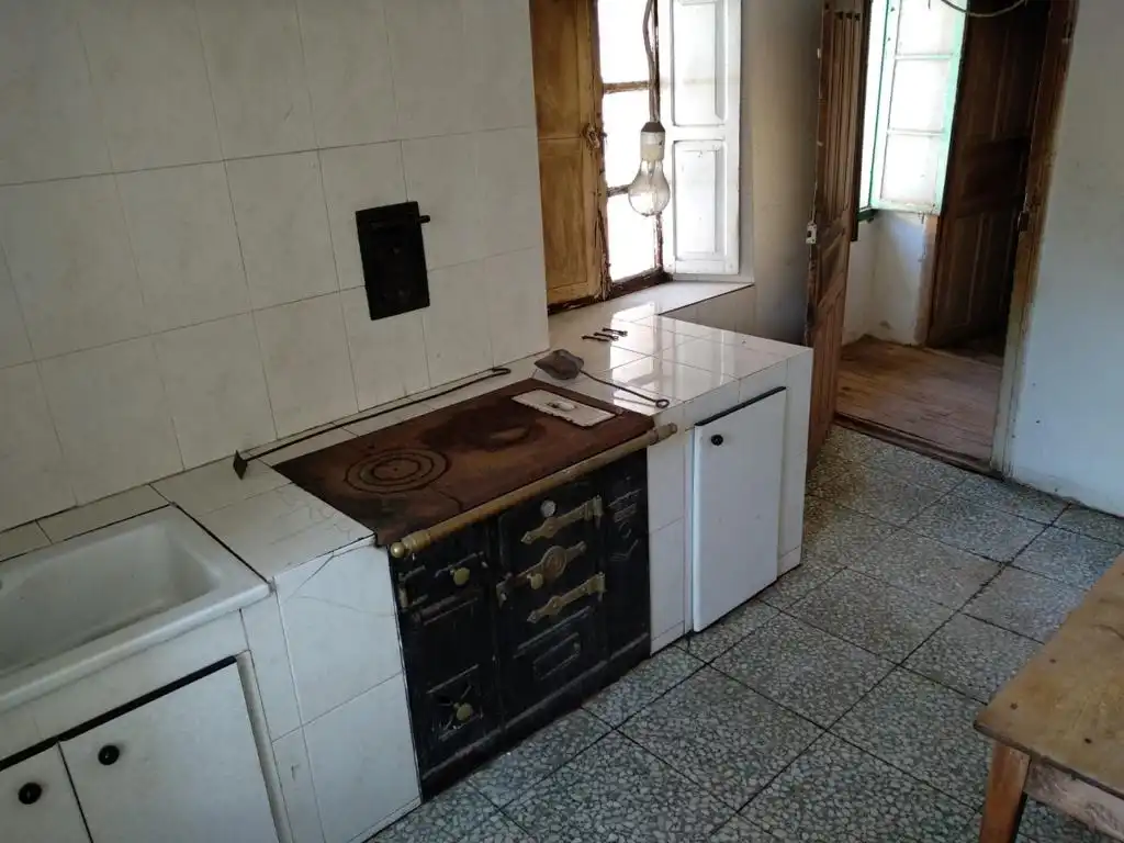 Cuina de Casa adosada en venda en Valderredible amb Jardí privat, Terrassa i Traster