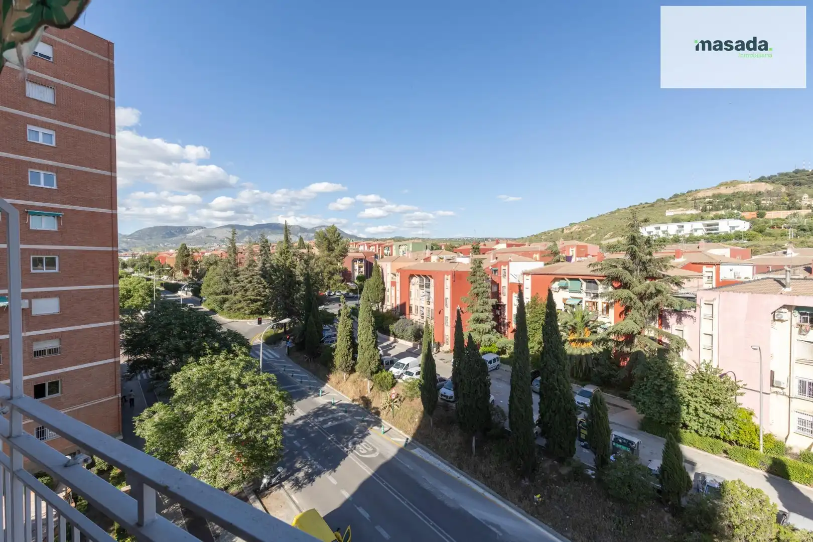 Vista exterior de Piso en venta en Granada con Aire acondicionado, Calefacción y Balcón