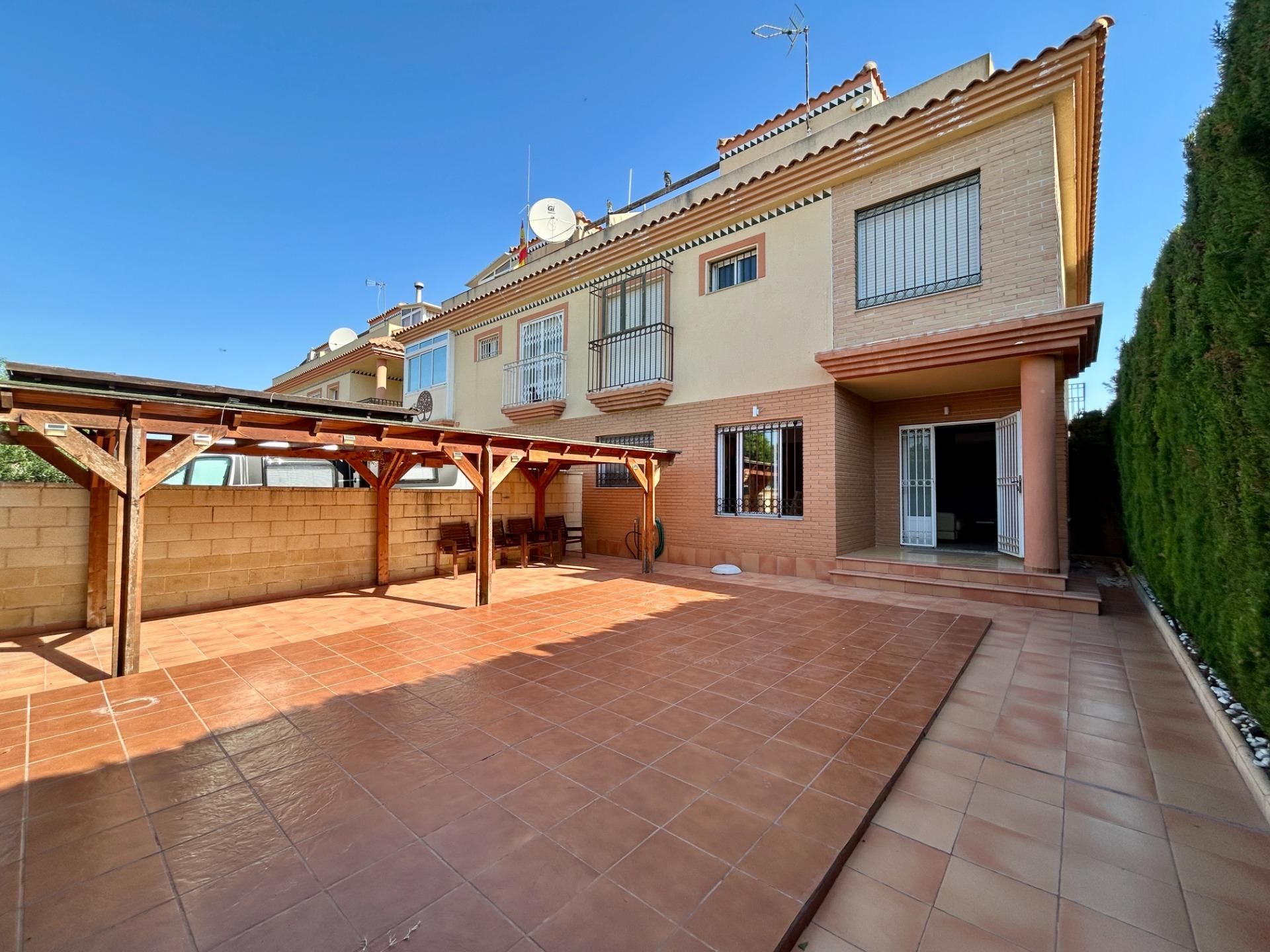 Garden of Single-family semi-detached for sale in Daya Nueva  with Private garden, Terrace and Balcony