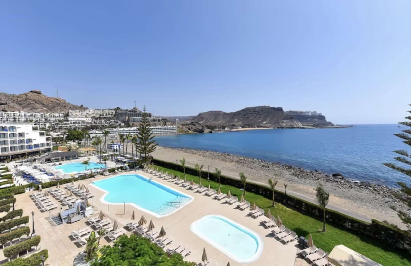 Schwimmbecken von Wohnung zur untervermieten in Mogán mit Klimaanlage, Terrasse und Möbliert