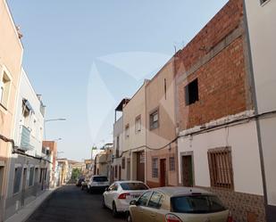 Vista exterior de Casa o xalet en venda en Badajoz Capital amb Terrassa