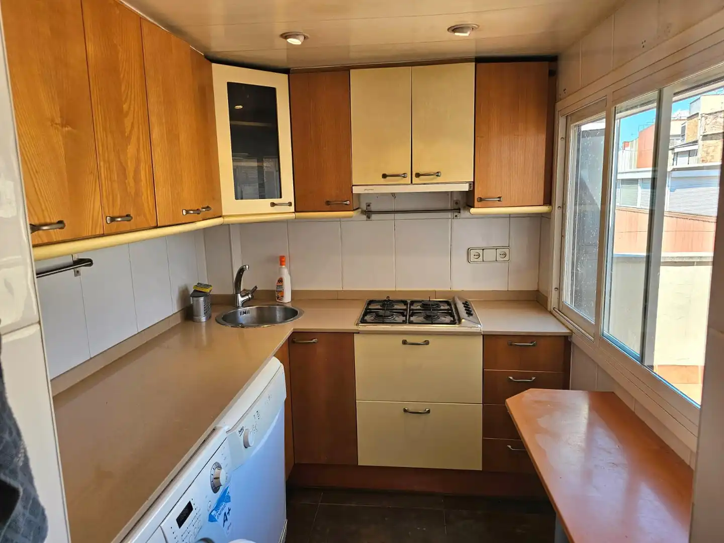 Cocina de Ático en venta en Cornellà de Llobregat con Aire acondicionado, Calefacción y Terraza
