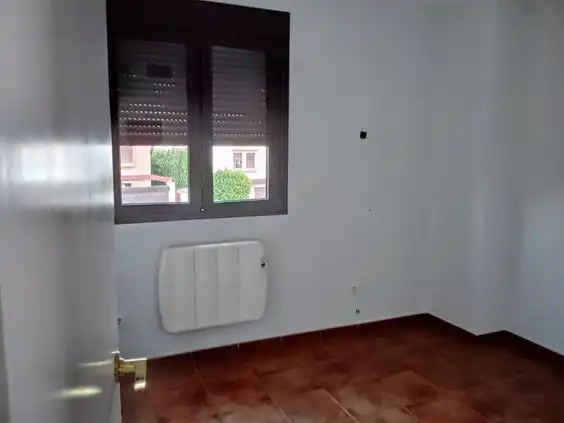 Dormitori de Casa o xalet en venda en Guillena amb Aire condicionat, Calefacció i Jardí privat
