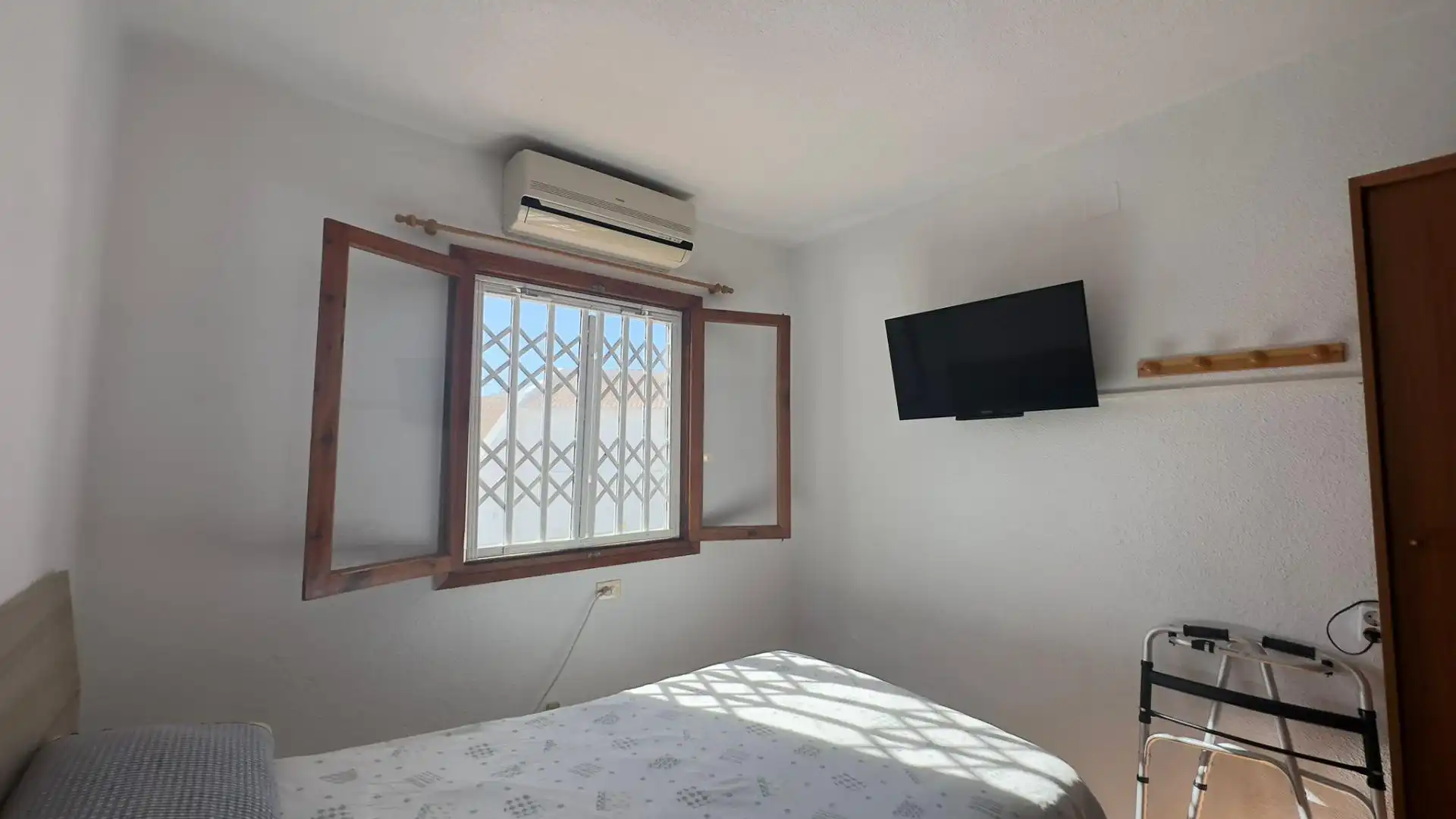 Bedroom of Detached homes for sale in Torrevieja  with Furnished