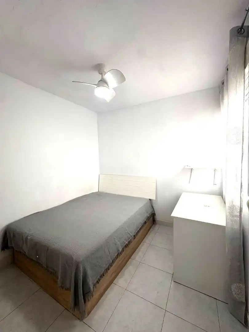 Dormitori de Casa o xalet en venda en Torrevieja amb Moblat i Piscina comunitària