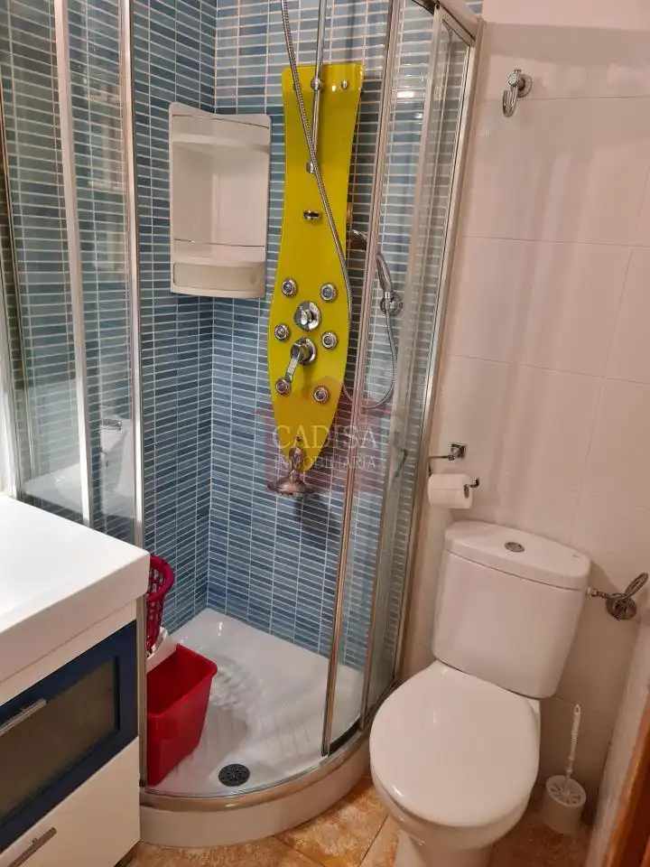 Bathroom of Study for rent in Salamanca  with Heating and Furnished