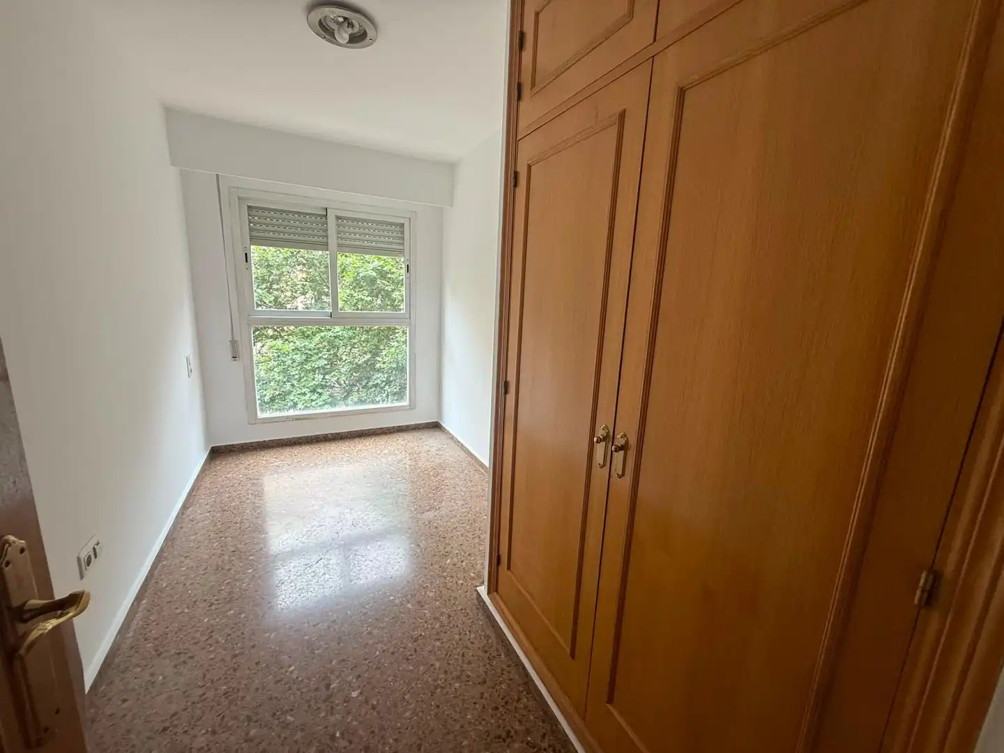 Bedroom of Flat for rent in Valencia  with Air Conditioner, Heating and Terrace