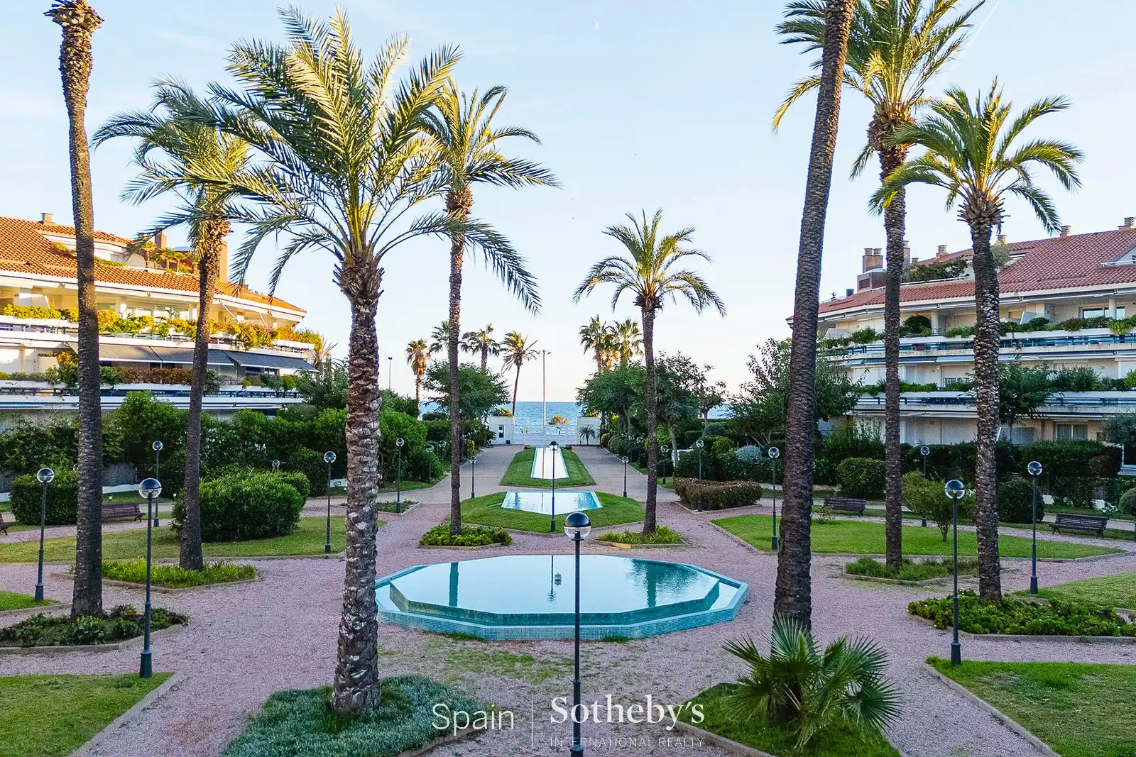 Penthouse with pool for sale in Can Girona - Terramar - Vinyet, imagen 3