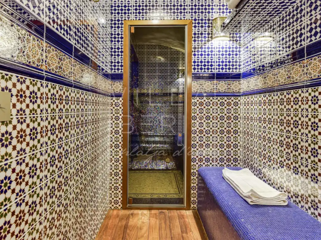 Baño de Casa o chalet en venta en Castell d'Aro, Platja d'Aro i s'Agaró con Aire acondicionado, Calefacción y Jardín privado