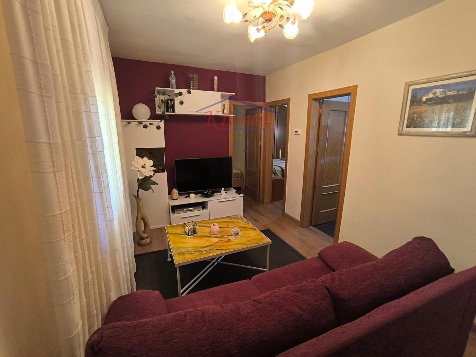 Sala d'estar de Pis en venda en  Madrid Capital amb Aire condicionat, Calefacció i Moblat