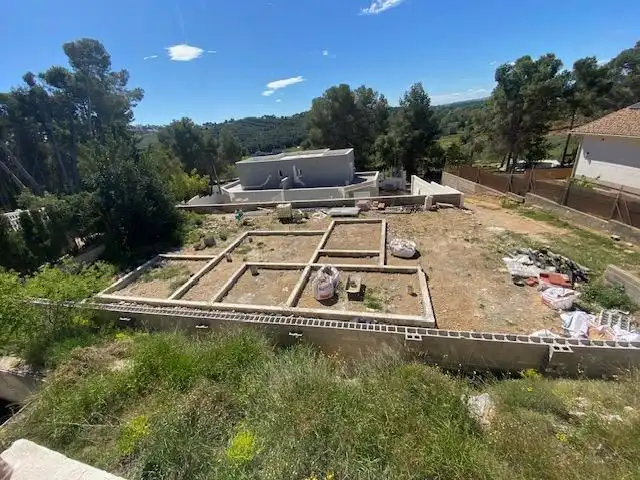 Casa adosada en venda en Godelleta amb Piscina comunitària