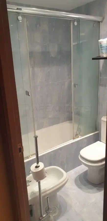 Bany de Pis en venda en Vitoria - Gasteiz amb Calefacció, Parquet i Traster