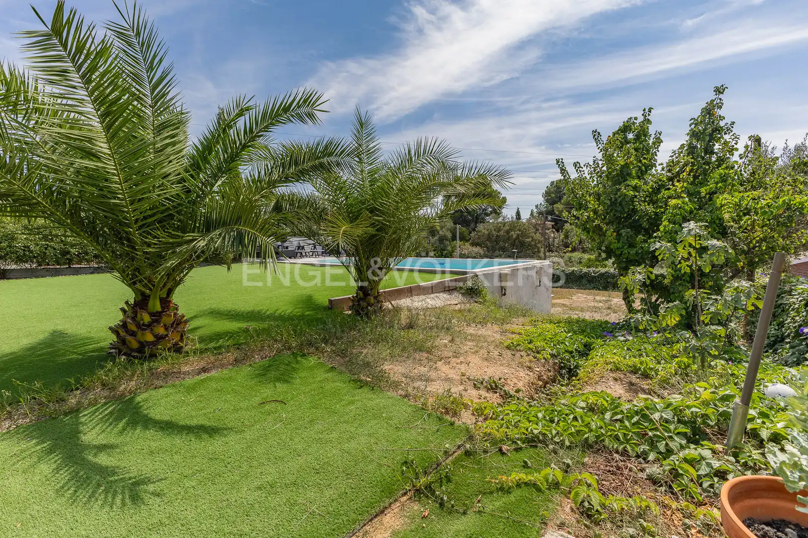 Garden of Houses for sale in Gavà  with Air Conditioner, Heating and Private garden