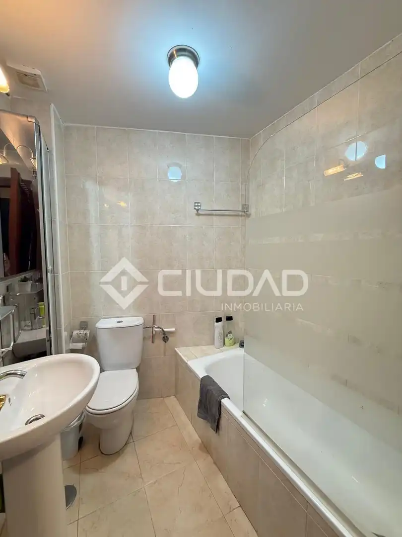 Baño de Piso en venta en Chipiona con Trastero
