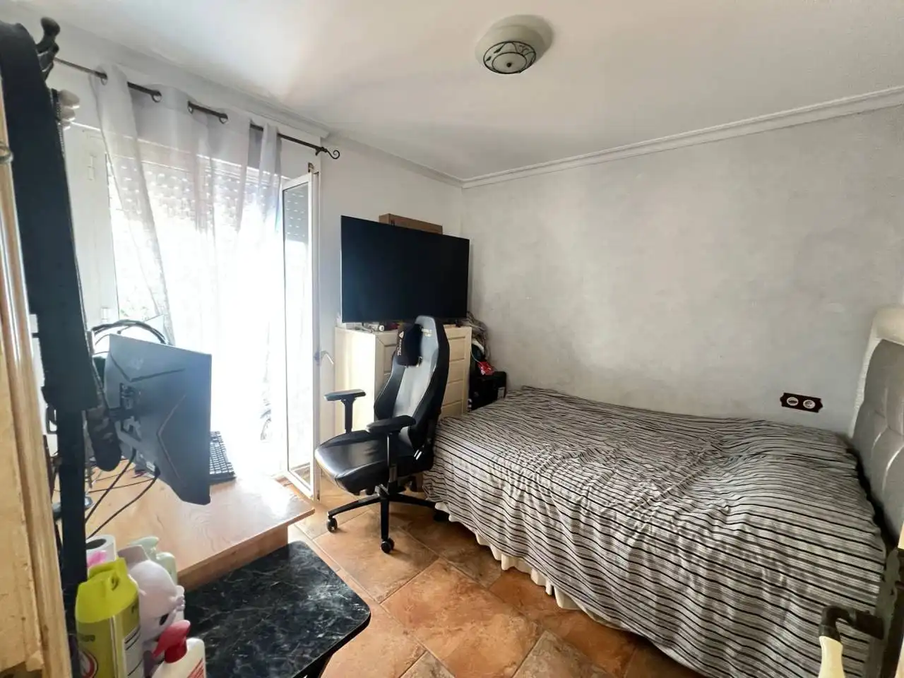 Dormitori de Casa adosada en venda en Estepona amb Jardí privat, Terrassa i Moblat