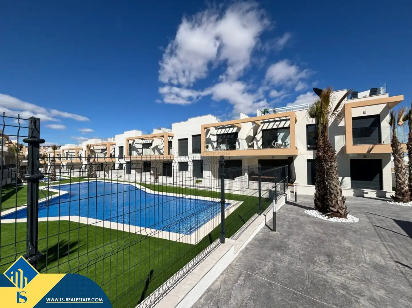 Exterior view of Flat for sale in Orihuela  with Terrace, Furnished and Oven