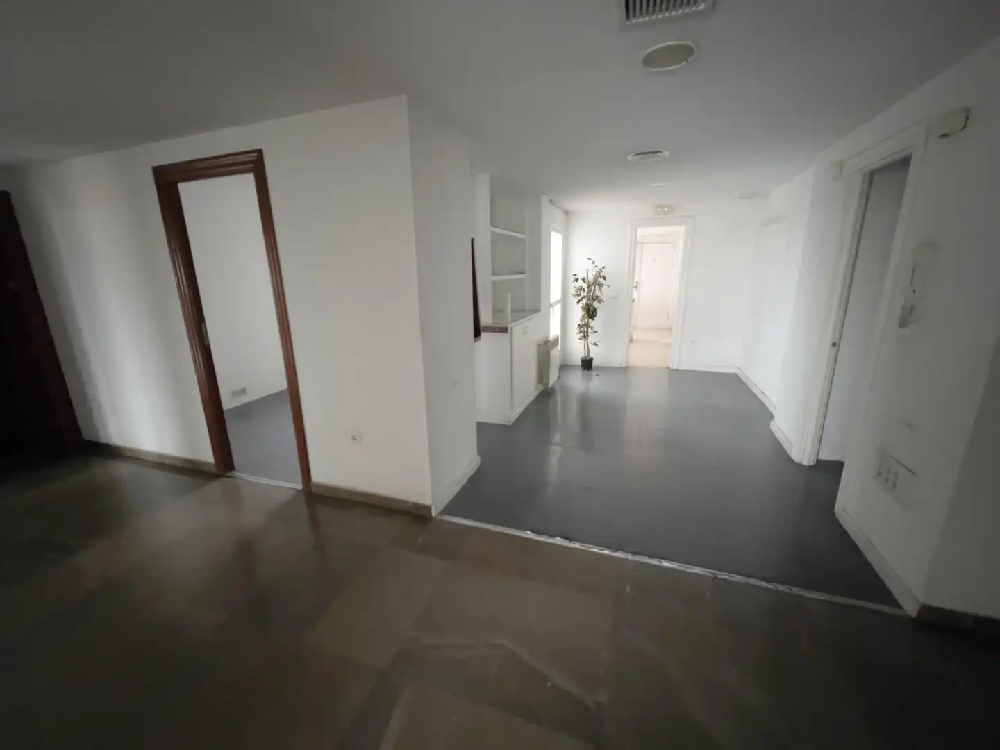 Wohnung zum Verkauf in Córdoba mit Klimaanlage und Terrasse
