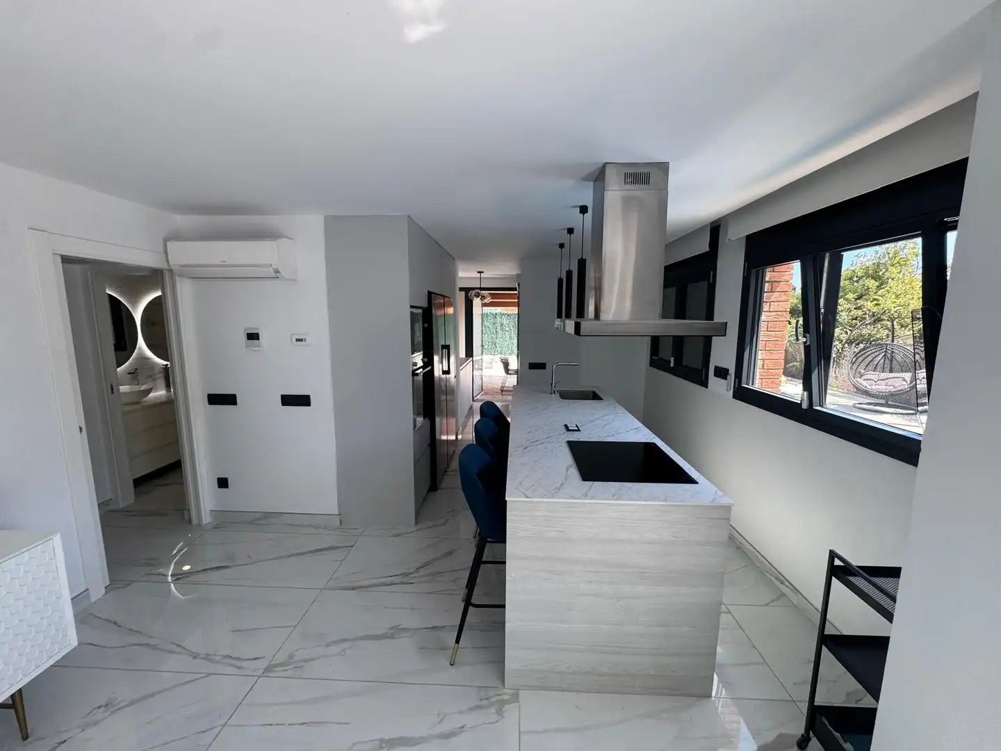 Cuina de Casa o xalet en venda en Canet de Mar amb Aire condicionat, Calefacció i Jardí privat