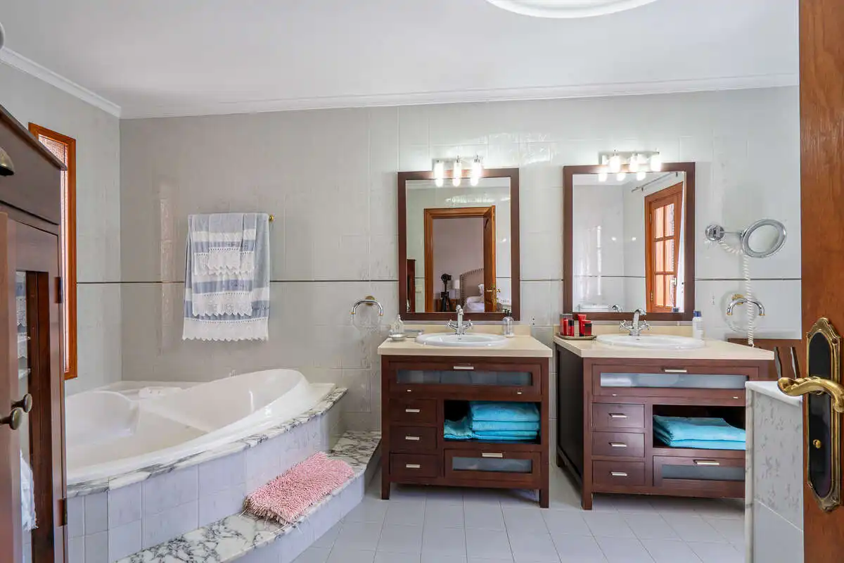 Bany de Casa o xalet en venda en Arrecife amb Jardí privat i Piscina