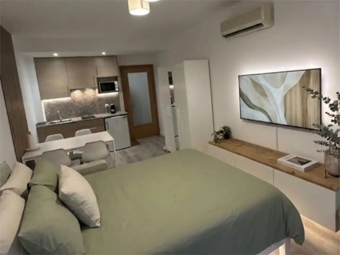 Habitación de Piso de alquiler en Lloret de Mar con Aire acondicionado, Parquet y Piscina