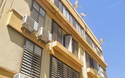 Exterior view of Flat for sale in  Sevilla Capital  with Air Conditioner and Terrace