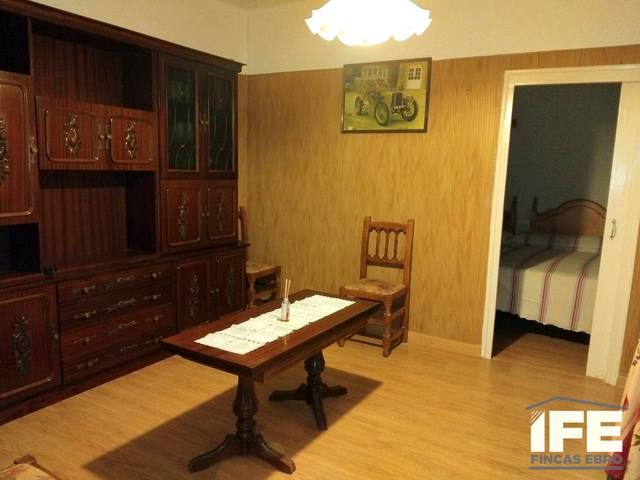 Casa-chalet en Venta en Remolinos