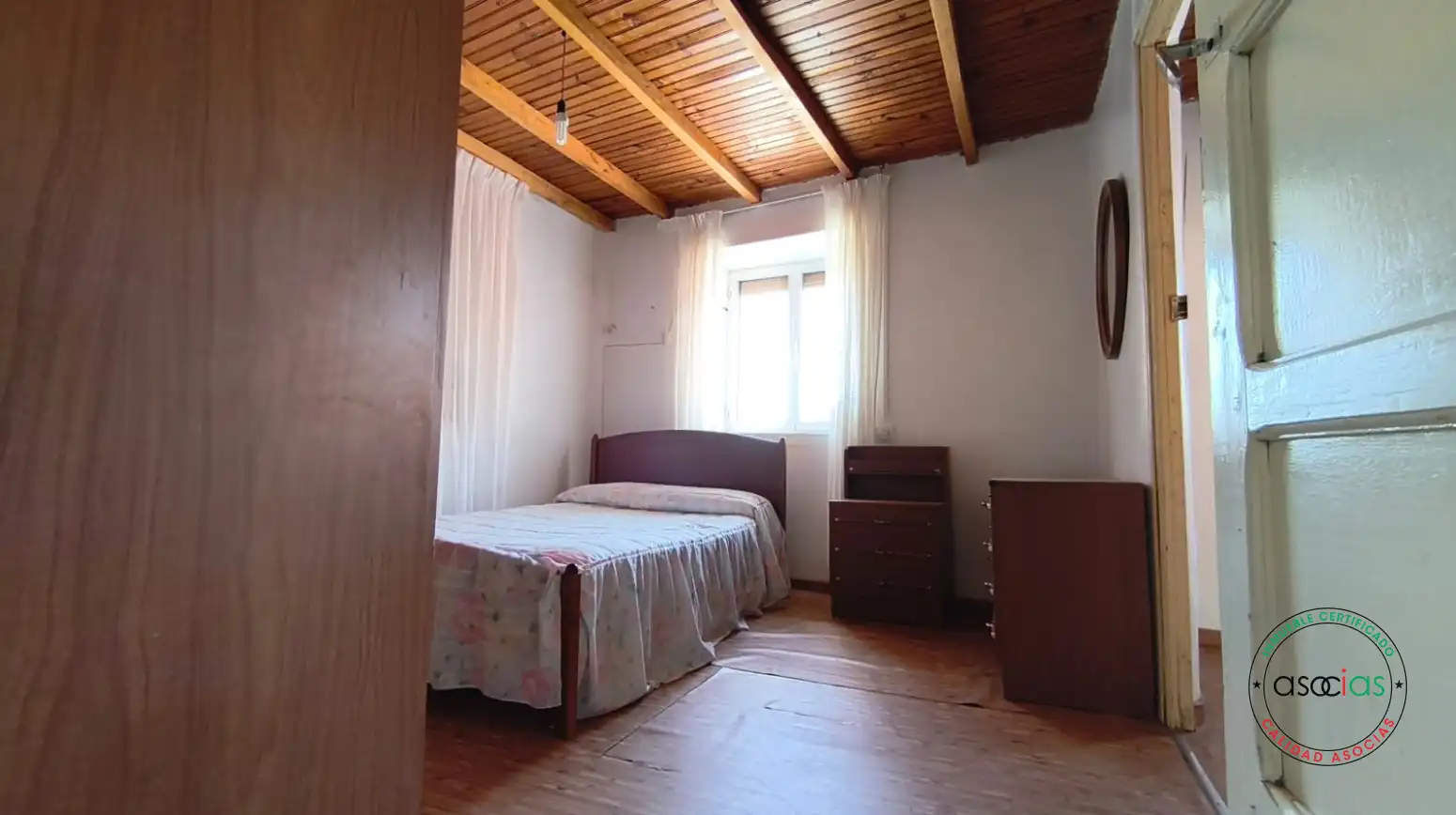 Habitación de Casa o chalet en venta en Villazanzo de Valderaduey con Jardín privado, Terraza y Amueblado