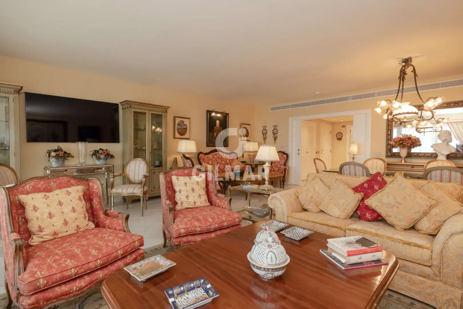 Sala de estar de Apartamento en venta en Marbella con Calefacción, Jardín privado y Trastero
