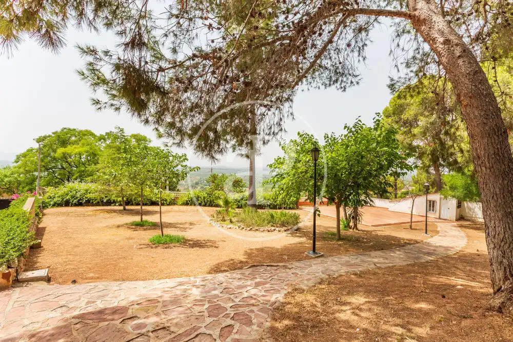 Residential land for sale in Calicanto - Cumbres de Calicanto - Santo Domingo