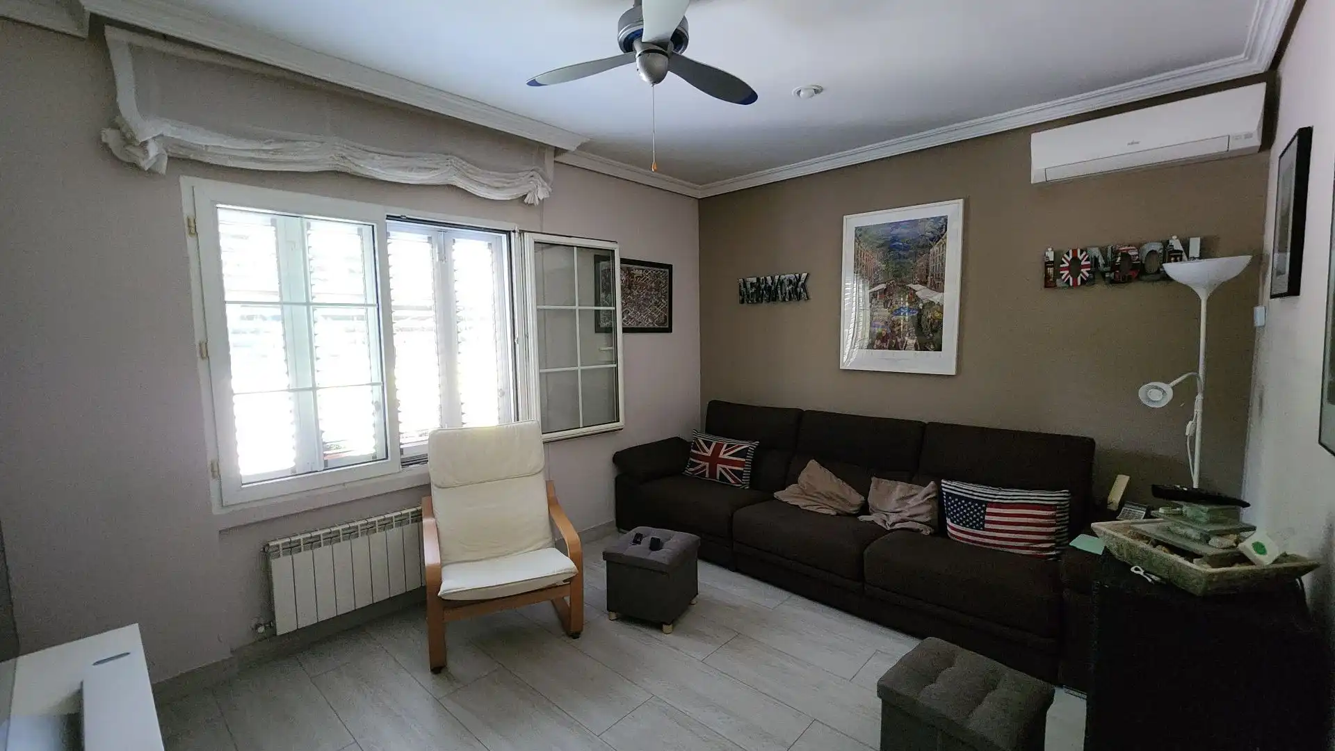 Sala de estar de Casa o chalet en venta en Villaviciosa de Odón con Aire acondicionado, Calefacción y Terraza
